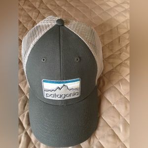 Men’s Patagonia trucker hat